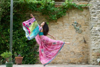 Dancer-Nandita-Shankardass-Photographer-Simon-Richardson